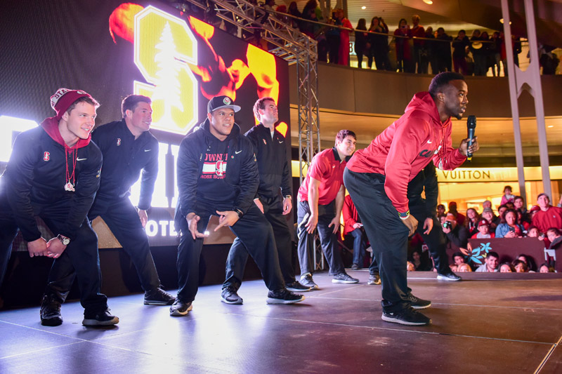 Ronnie Harris and teammates