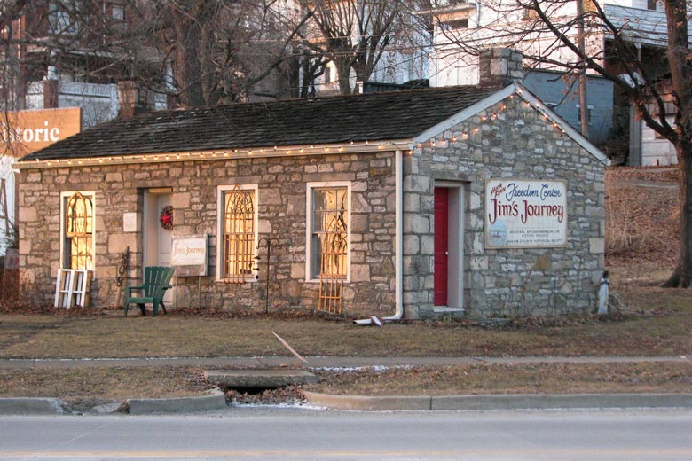 outside view of Jim's Journey: The Huck Finn Freedom Center Museum in Hannibal, Missouri