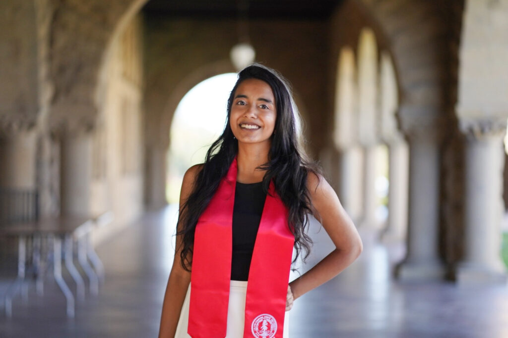 Janani Mohan portrait in the arcades of the Quad