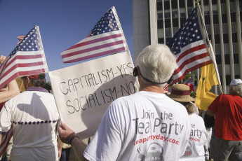 Tea Party ralliers outside Federal Building in Los Angeles in 2009