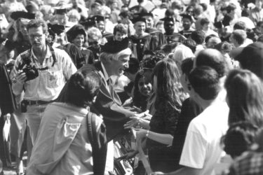 Gerhard Casper shaking hands with the crowd at his inauguration