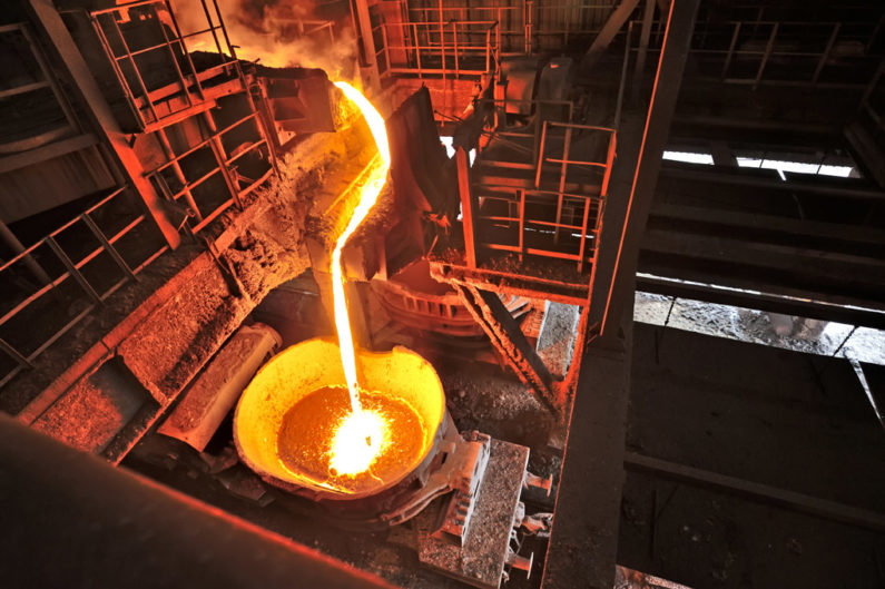 Molten steel