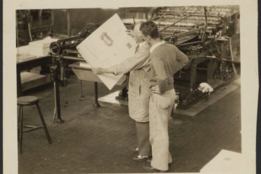 A photo shows the press' facility from the inside in 1931.