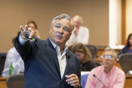 Thomas Gilligan gives a presentation to the Faculty Senate.