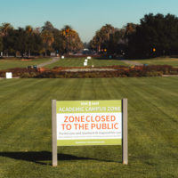 sign at Oval indicating area is closed to the public during pandemic